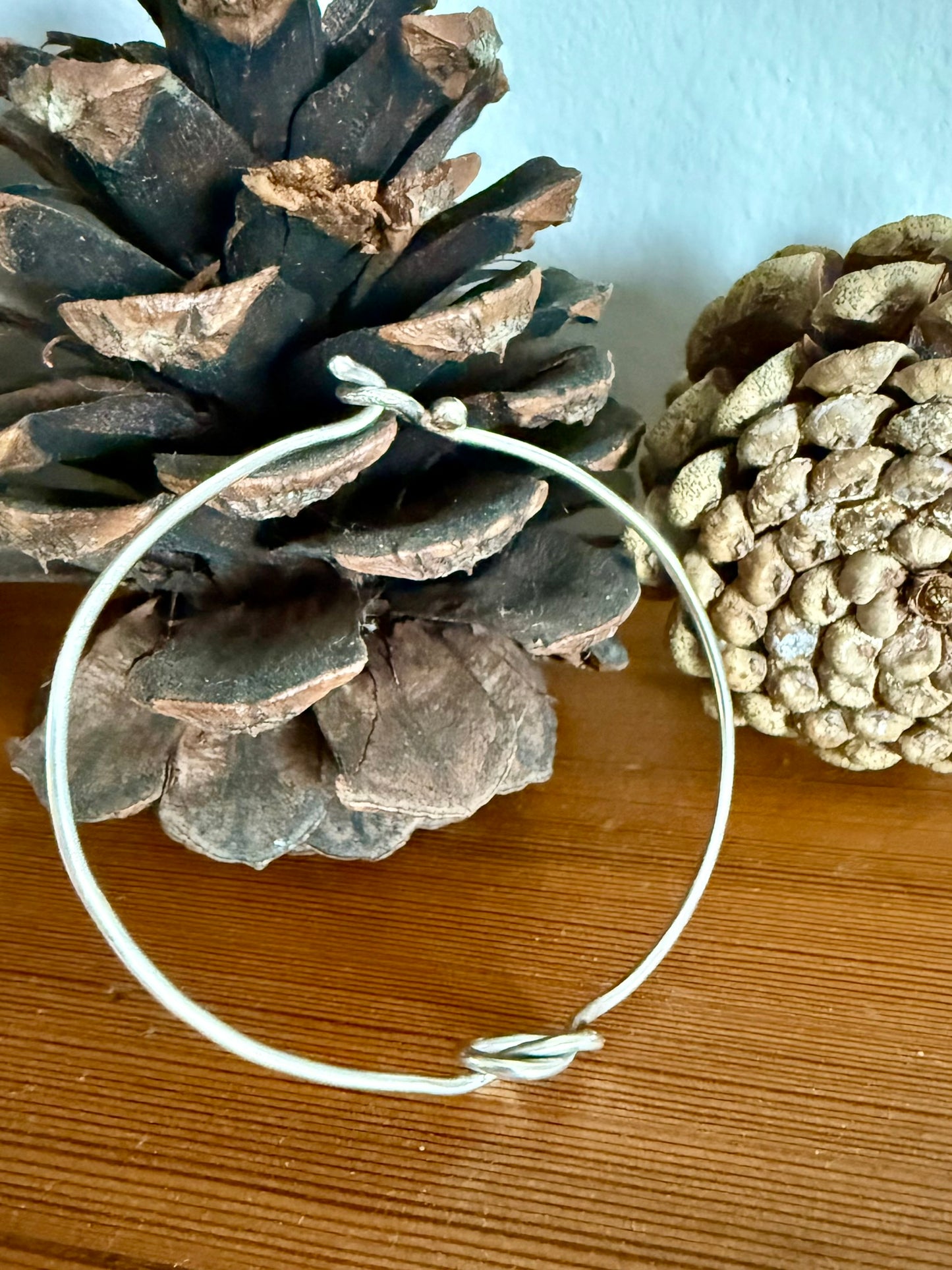 Friendship Knot Fitted Cuff