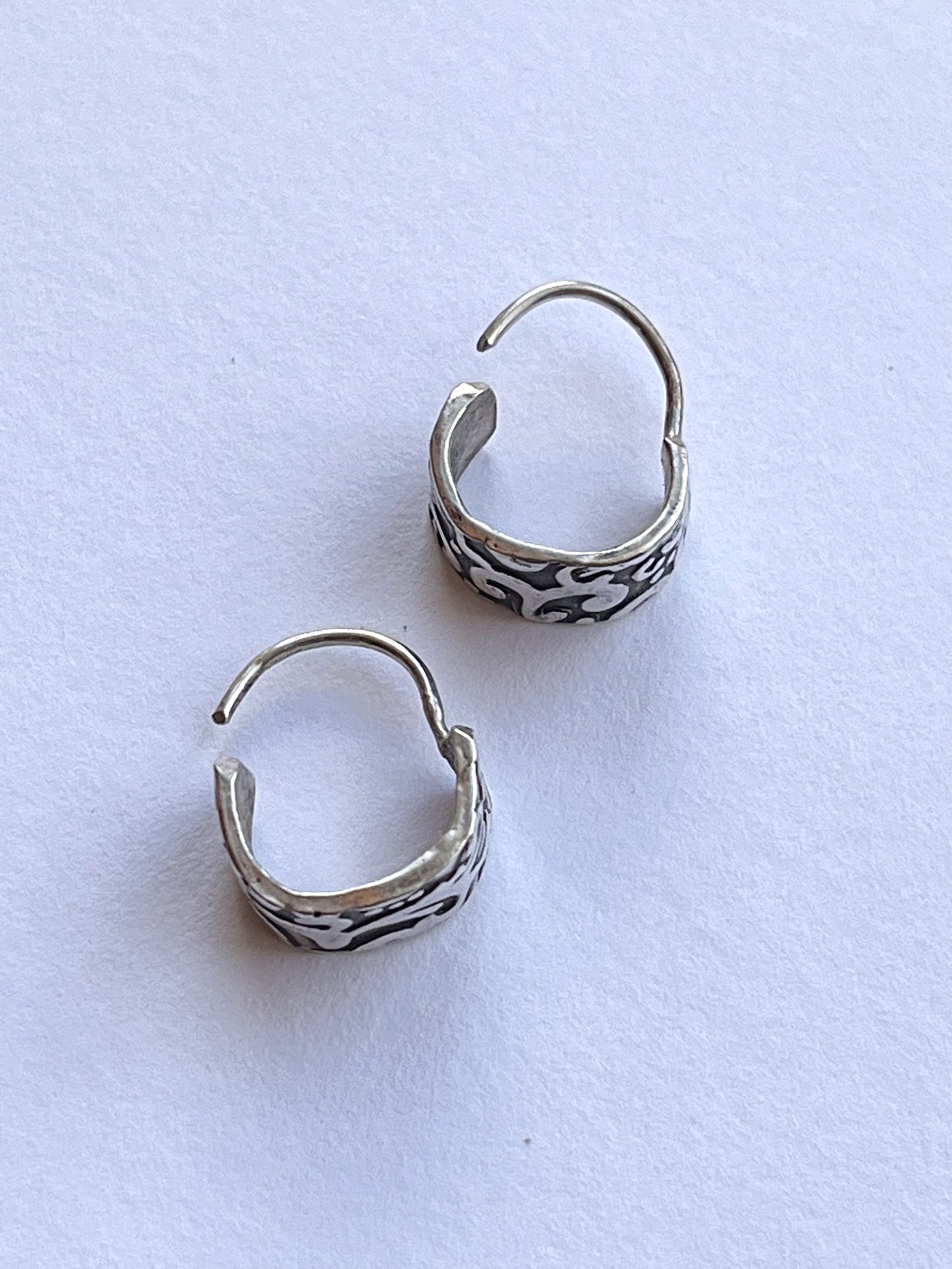 Textured Huggie Hoop