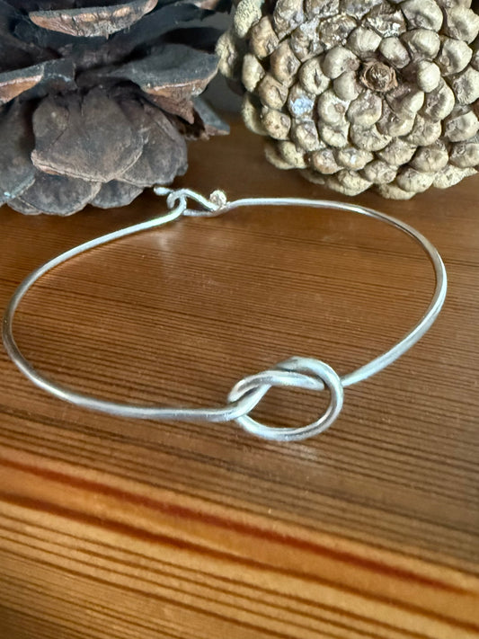 Friendship Knot Fitted Cuff