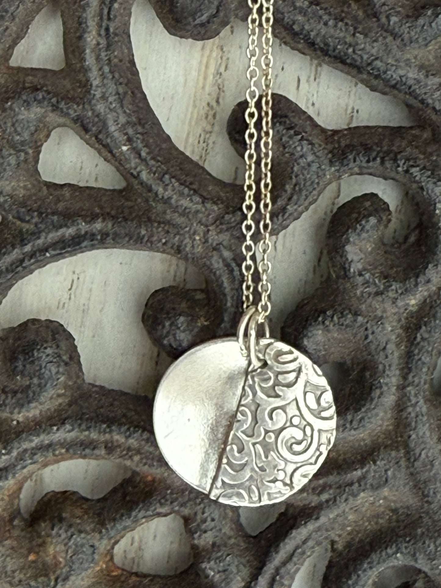 Light & Lace Pendant